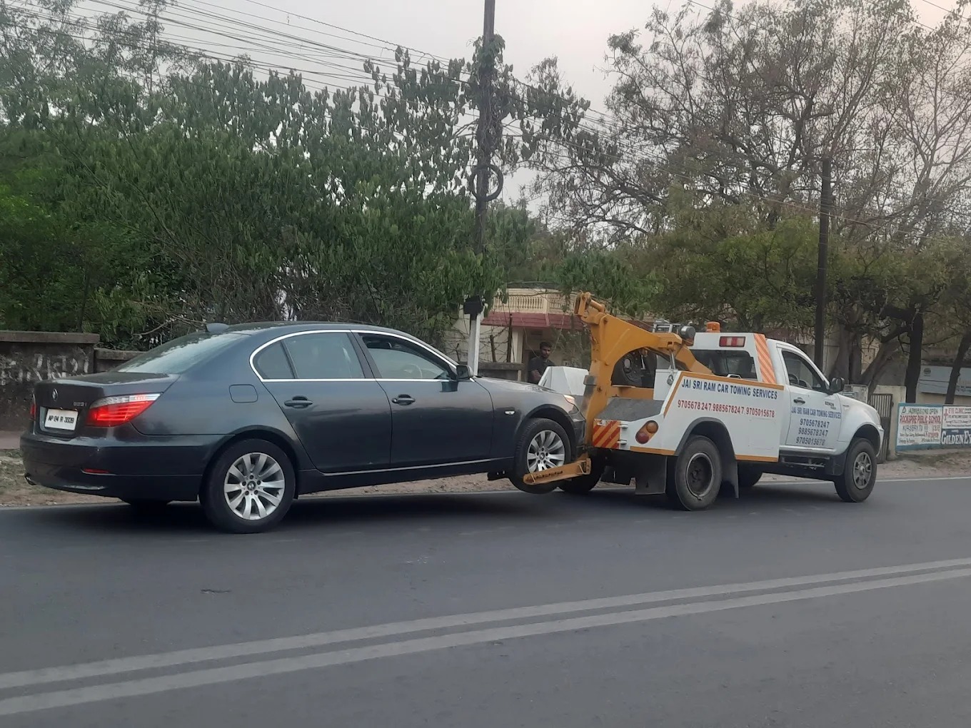 Heavy Vehicle Towing